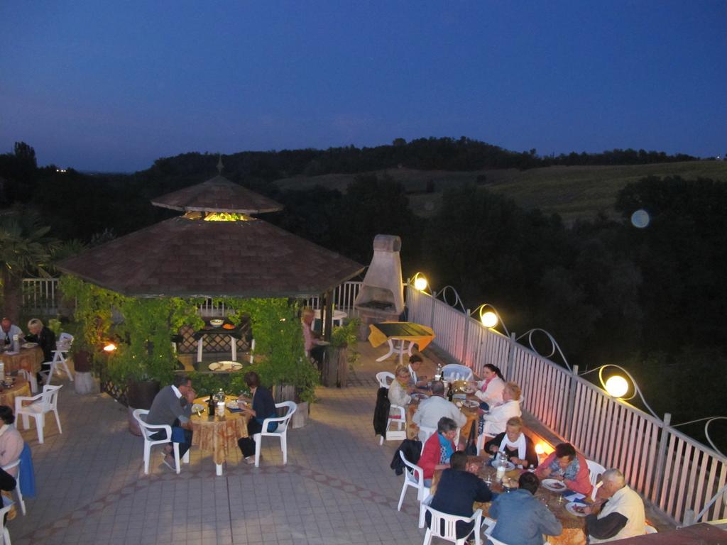 Hotel Sporting Tabiano Terme Екстер'єр фото