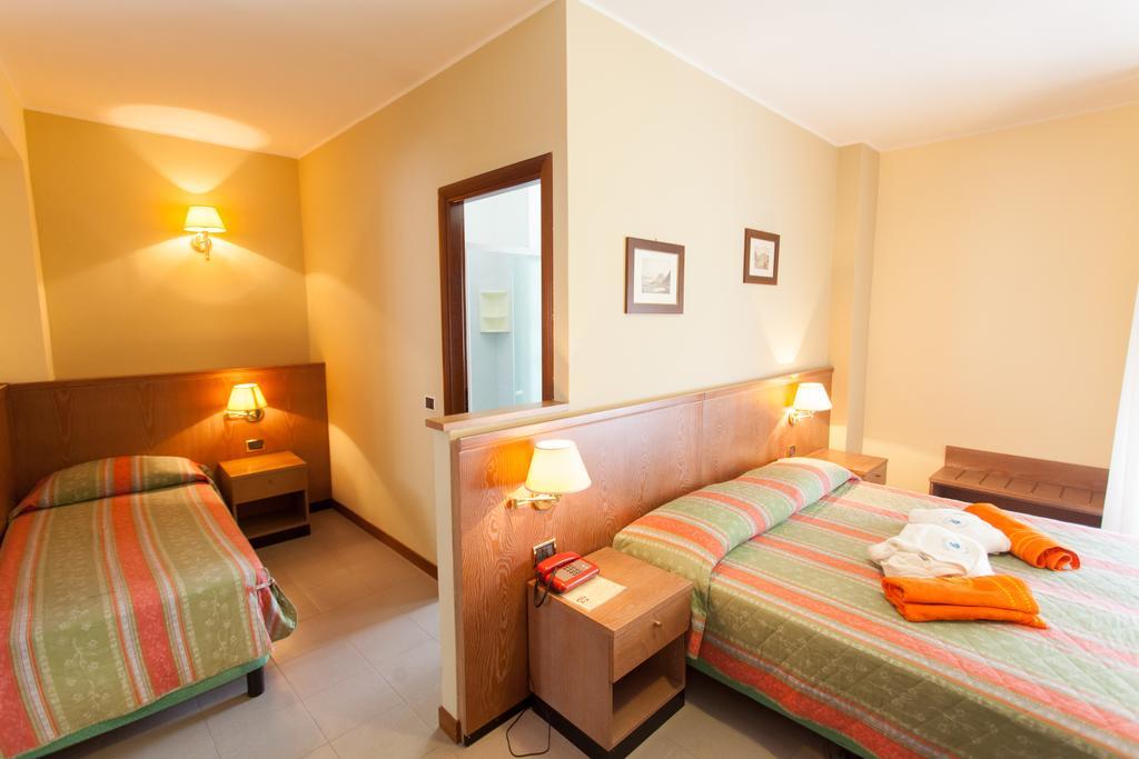 Hotel Sporting Tabiano Terme Екстер'єр фото