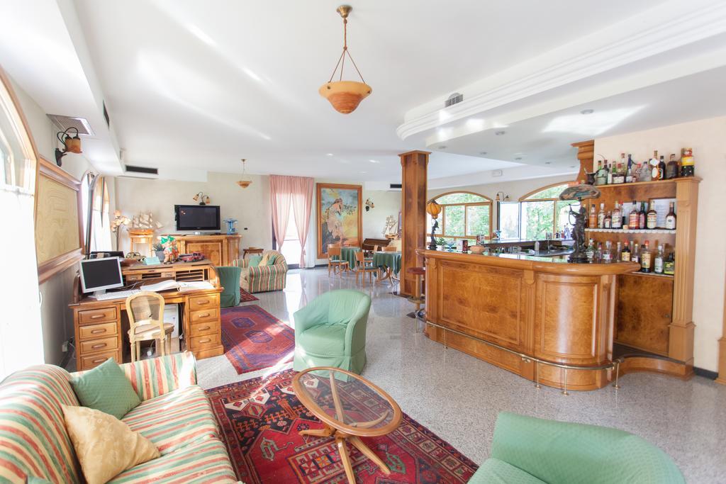 Hotel Sporting Tabiano Terme Екстер'єр фото